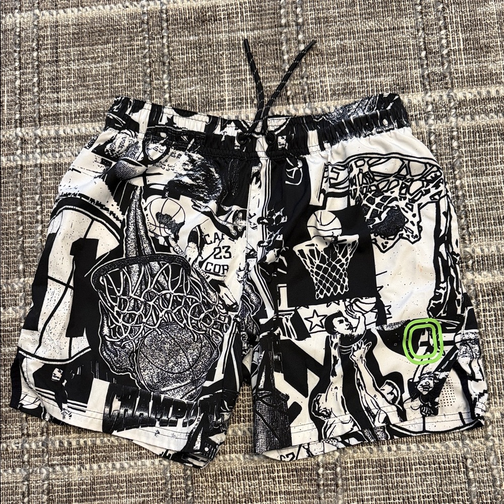 Kids Graphic Basketball Shorts - Black and White